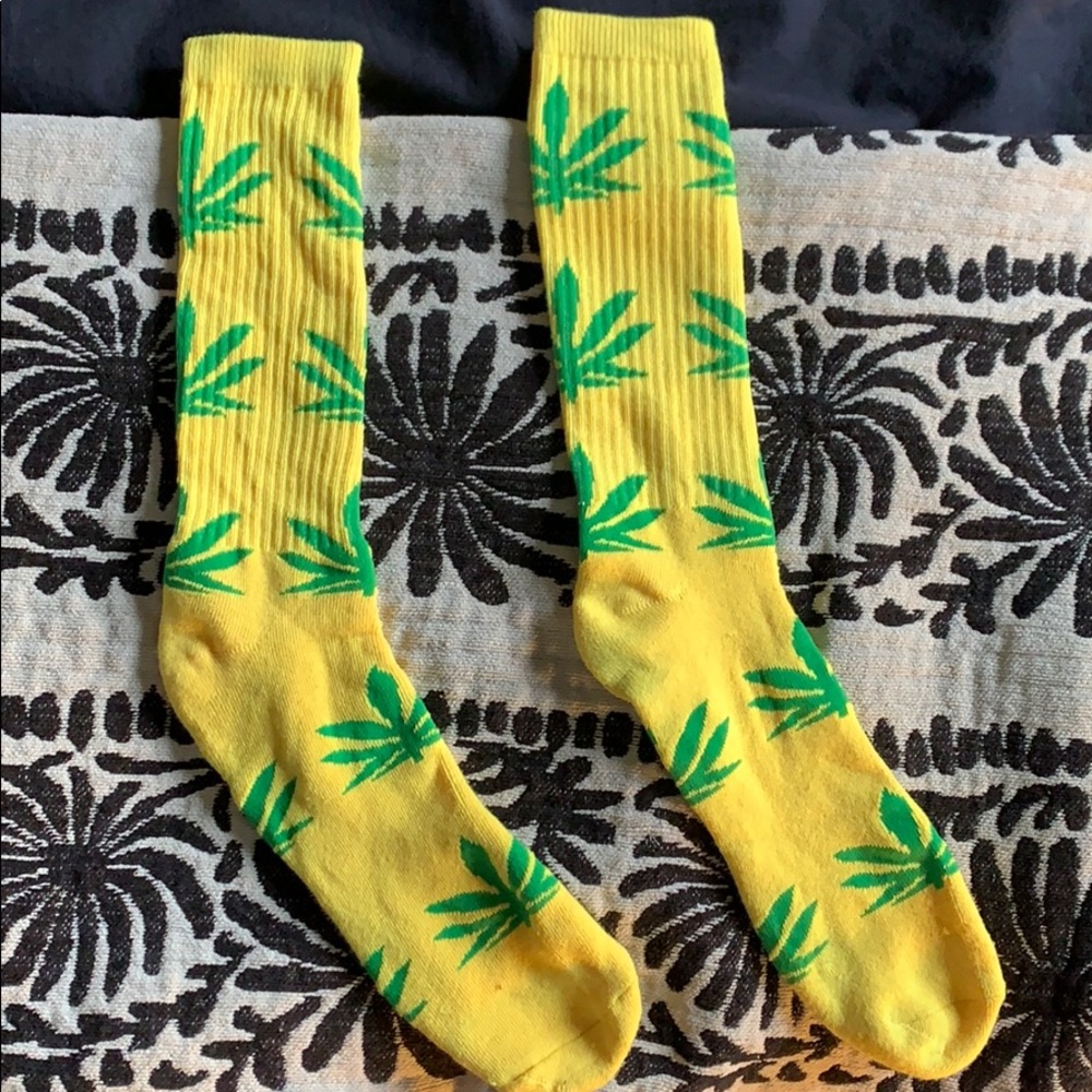Pot leaf socks